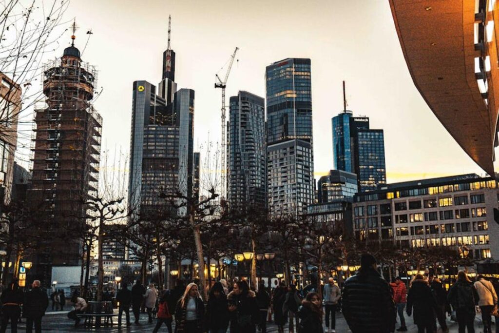 Financials RealEstate